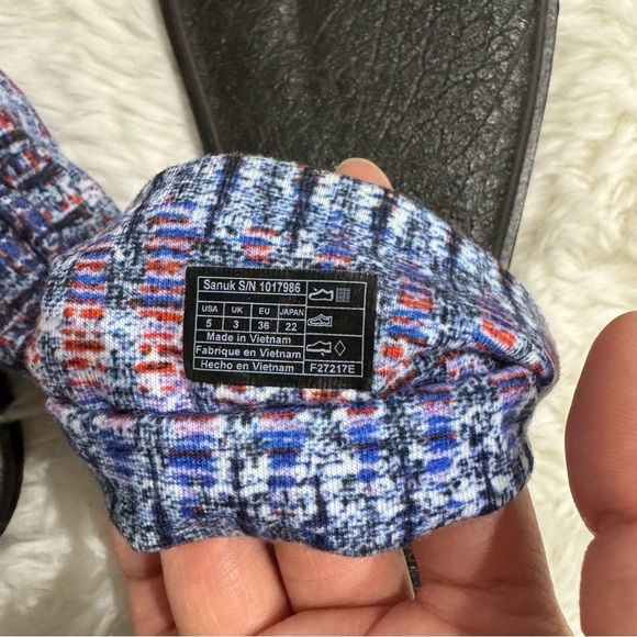 Sanuk Black and Blue Yoga Slingback Sandals Size 5 - Picture 2 of 6